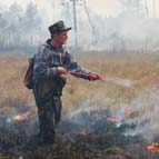 Гасіння пожежі на болоті, фото Жили С. М.